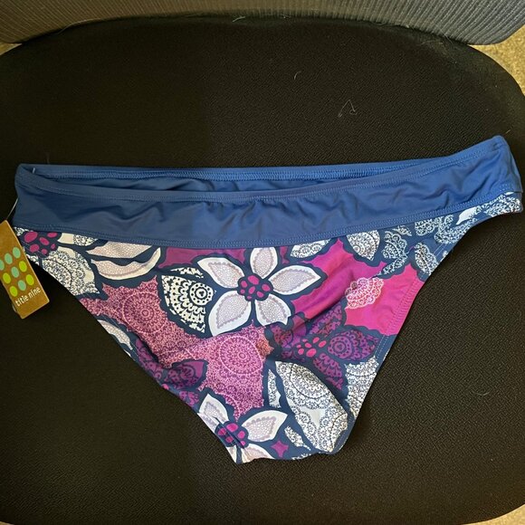 (new w/ tags) Title Nine Womens Swim Bikini, Blue/Purple Flowers, M - Picture 2 of 3